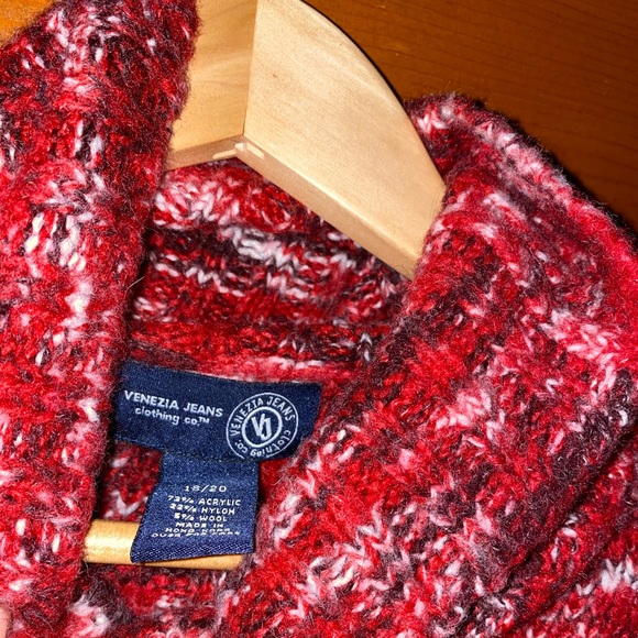Venezia Jeans oversized red turtleneck sweater - Picture 2 of 8